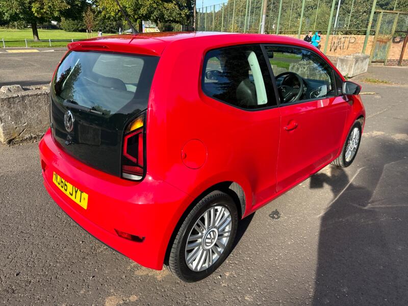 VOLKSWAGEN UP