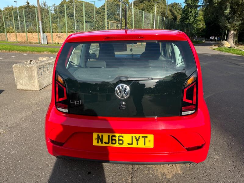 VOLKSWAGEN UP