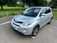 TOYOTA URBAN CRUISER