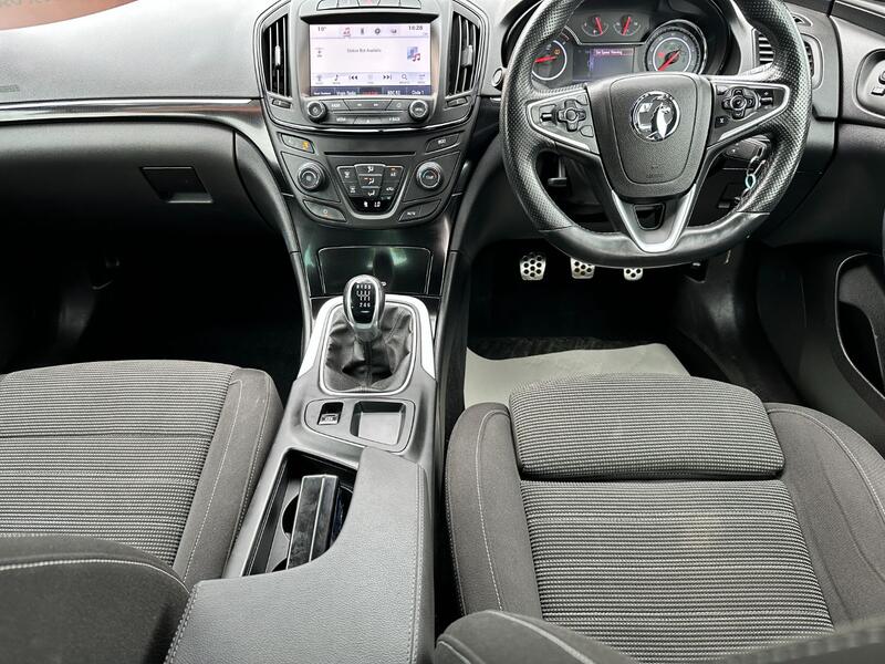 VAUXHALL INSIGNIA