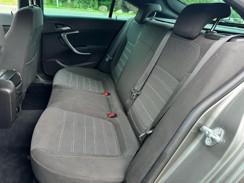 VAUXHALL INSIGNIA