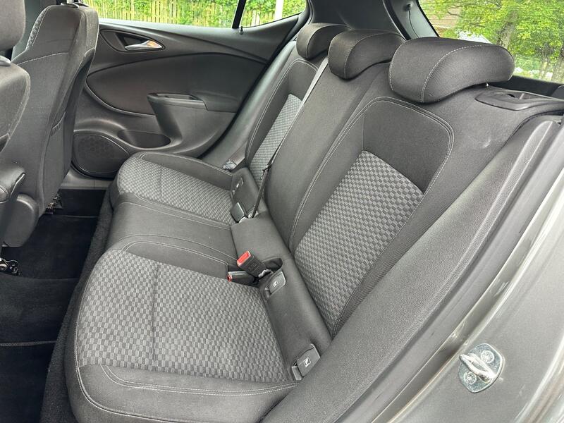 VAUXHALL ASTRA