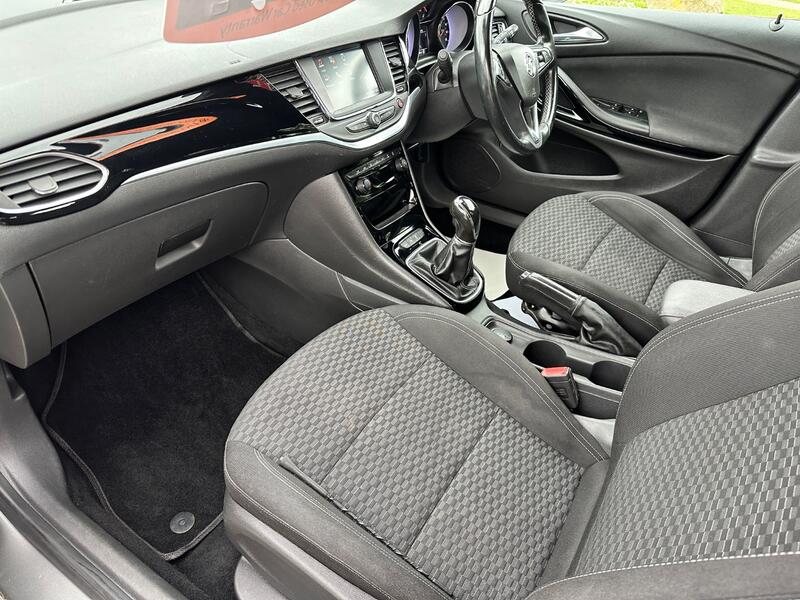 VAUXHALL ASTRA